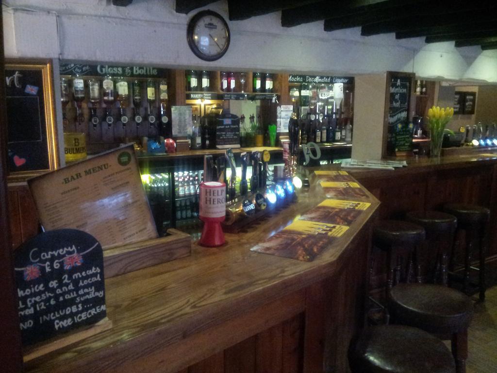 The Bull Hotel Downton  Zewnętrze zdjęcie